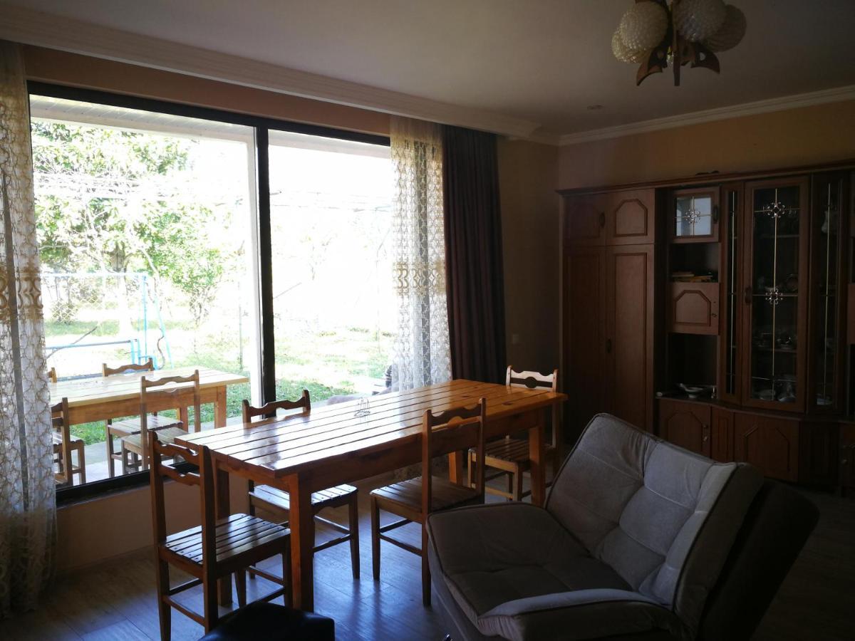 Nini's sweet house Hotel Matkhoji Buitenkant foto