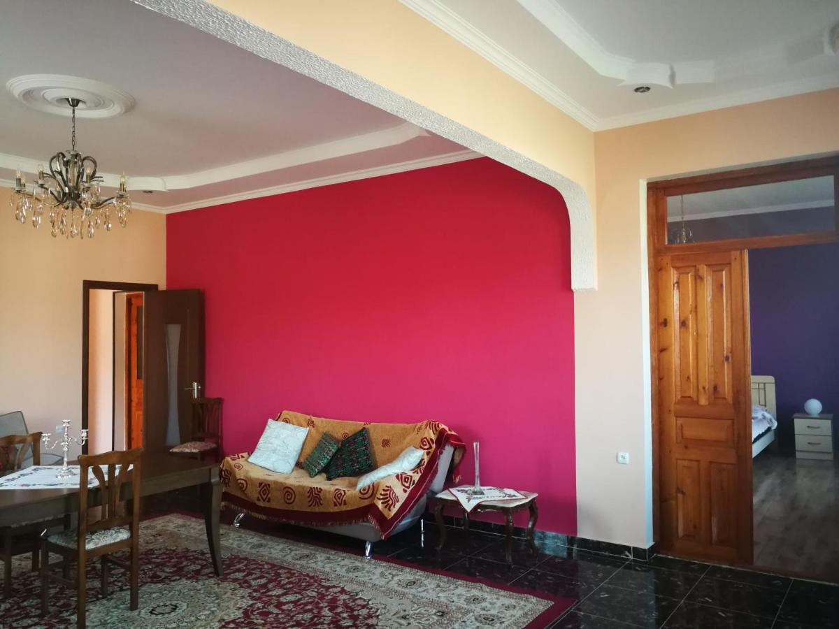 Nini's sweet house Hotel Matkhoji Buitenkant foto